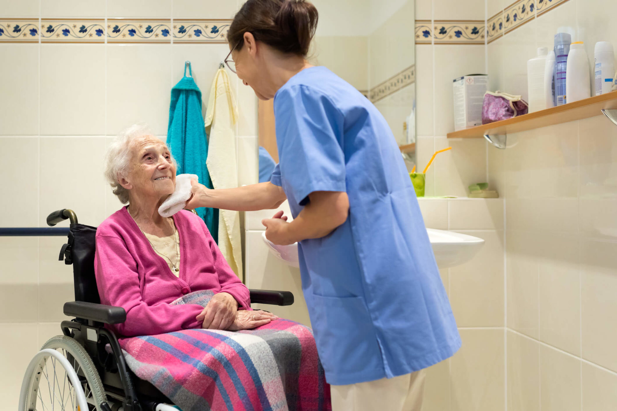 home-health-aide-vs-personal-care-aide-household-staffing-international